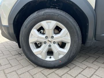 Car image 31