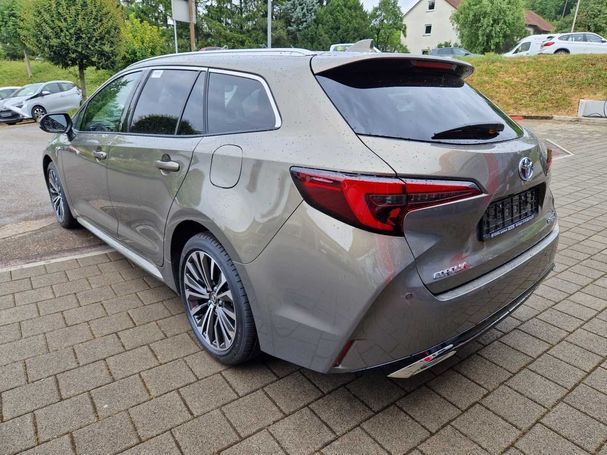 Toyota Corolla 2.0 Hybrid Touring Sports 132 kW image number 4