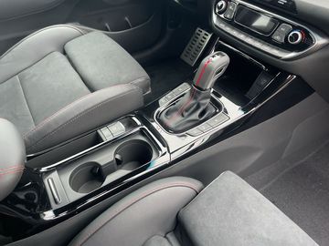 Car image 11