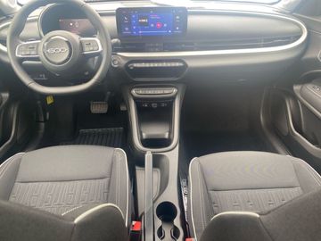 Car image 11