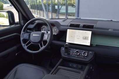 Car image 30