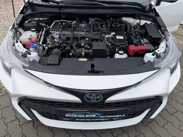 Car image 35