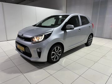 Car image 2