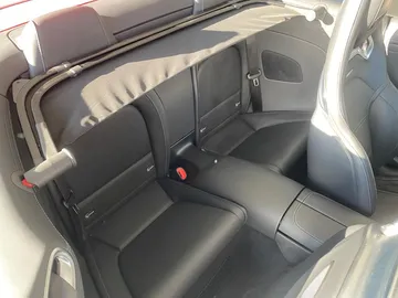 Car image 29