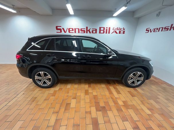 Mercedes-Benz GLC 300 e 4Matic 9G-Tronic 235 kW image number 3