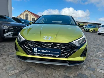 Car image 23