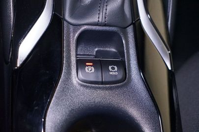 Car image 30