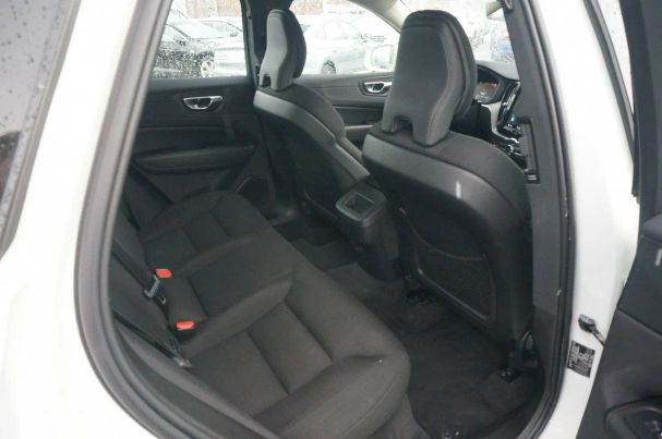 Volvo XC60 145 kW image number 30