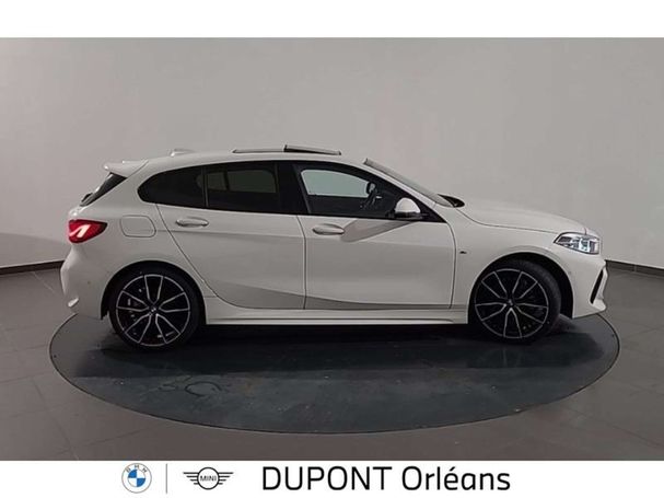 BMW 118i M Sport 101 kW image number 2