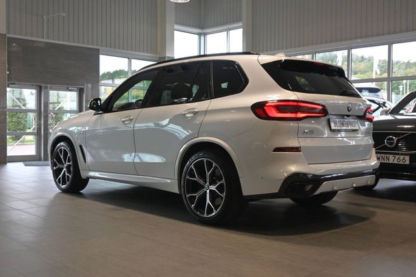 BMW X5 45e xDrive 291 kW image number 3