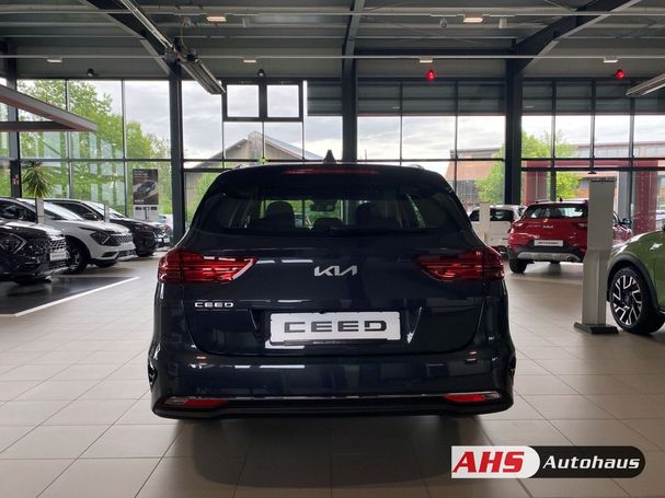 Kia Ceed SW 1.6 CRDi Vision 100 kW image number 3