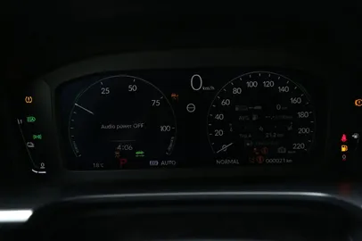 Car image 27