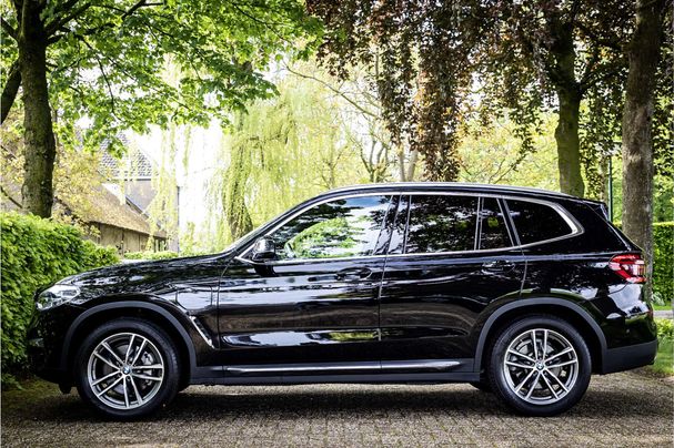 BMW X3 xDrive30e Sport 216 kW image number 4