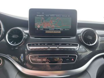 Car image 38