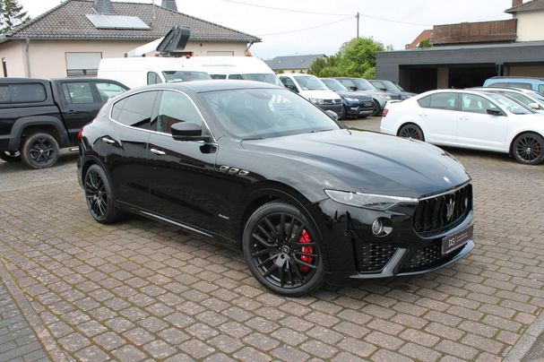 Maserati Levante Q4 GranSport 257 kW image number 4