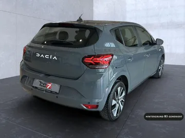 Car image 4