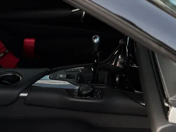 Car image 36