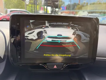 Car image 25
