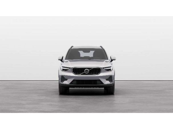 Volvo XC40 T2 Essential 95 kW image number 10