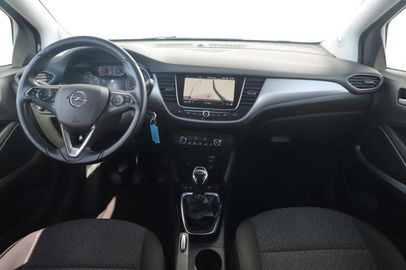 Car image 14