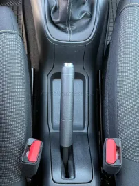 Car image 38