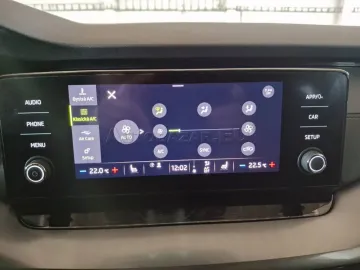 Car image 39
