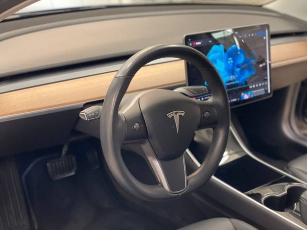 Tesla Model 3 Long Range AWD 324 kW image number 6