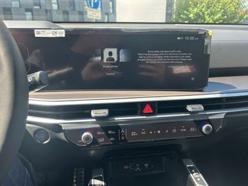 Car image 28