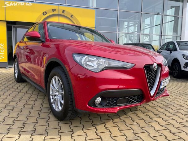 Alfa Romeo Stelvio 2.2 118 kW image number 2