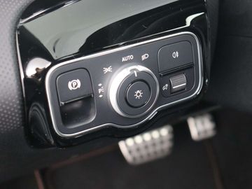 Car image 33