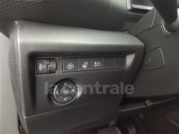 Citroen C4 e 50 kWh 100 kW image number 9