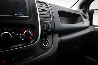 Car image 31