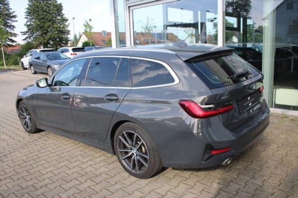 BMW 330d Touring xDrive Sport Line 195 kW image number 7