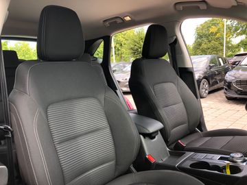 Car image 30