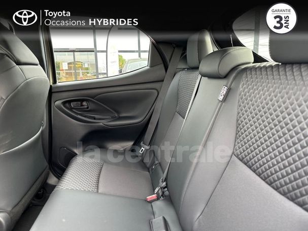 Toyota Yaris Hybrid 85 kW image number 23