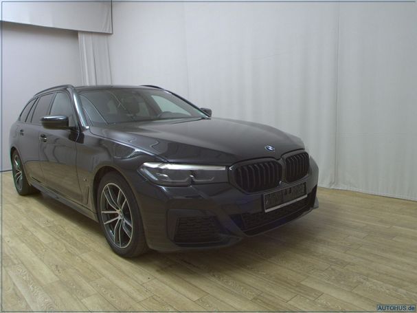 BMW 520d Touring xDrive 140 kW image number 2