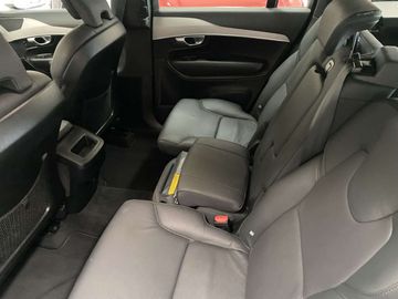 Car image 37