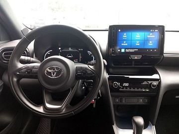 Car image 11