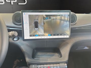 Car image 25