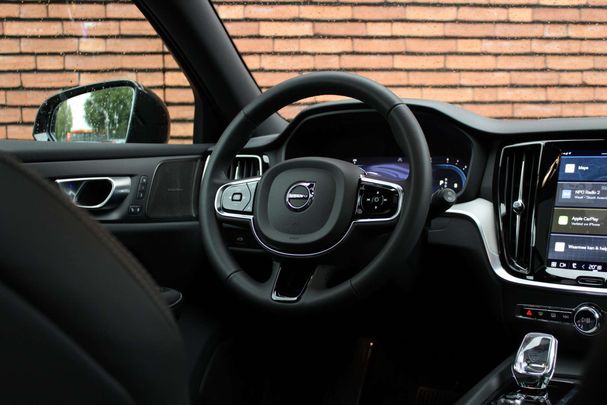 Volvo V60 B4 Plus 145 kW image number 17