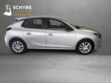 Car image 4