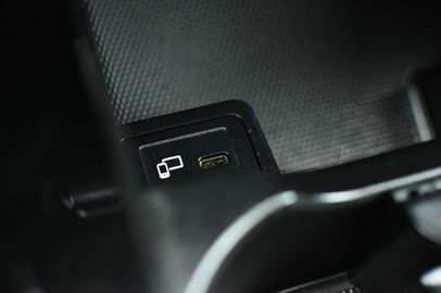 Car image 41