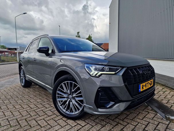 Audi Q3 35 TFSI S-line 110 kW image number 2