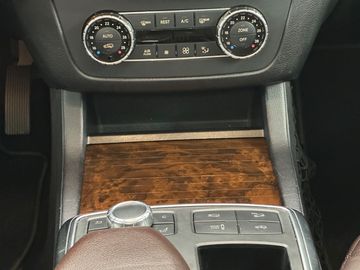 Car image 36