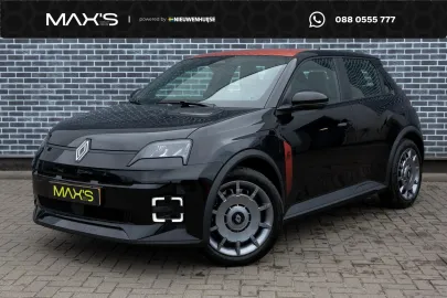 Car image 30