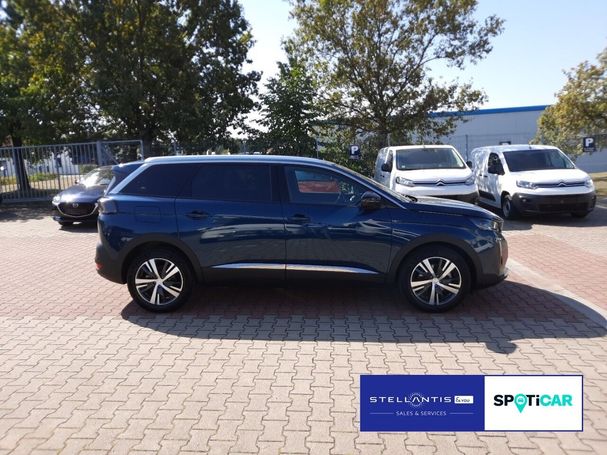 Peugeot 5008 1.2 Hybrid 100 kW image number 3