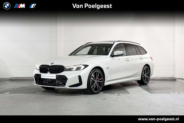 BMW 330e Touring xDrive M Sport 215 kW image number 1