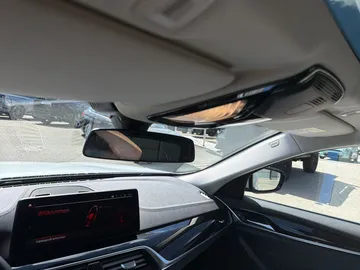 Car image 33