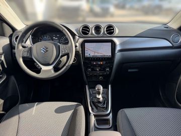 Car image 11