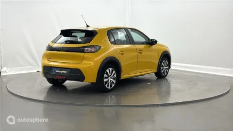 Car image 5